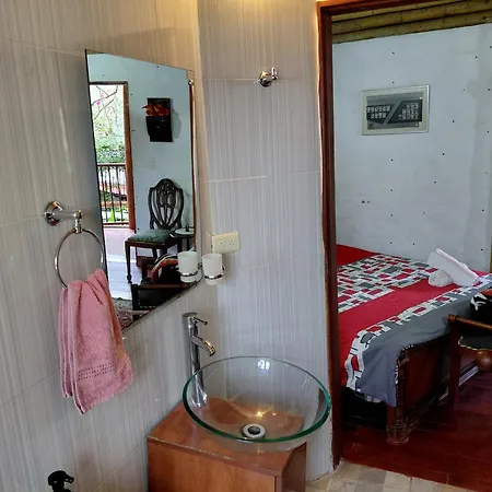Hospedaje La Tierrita-3